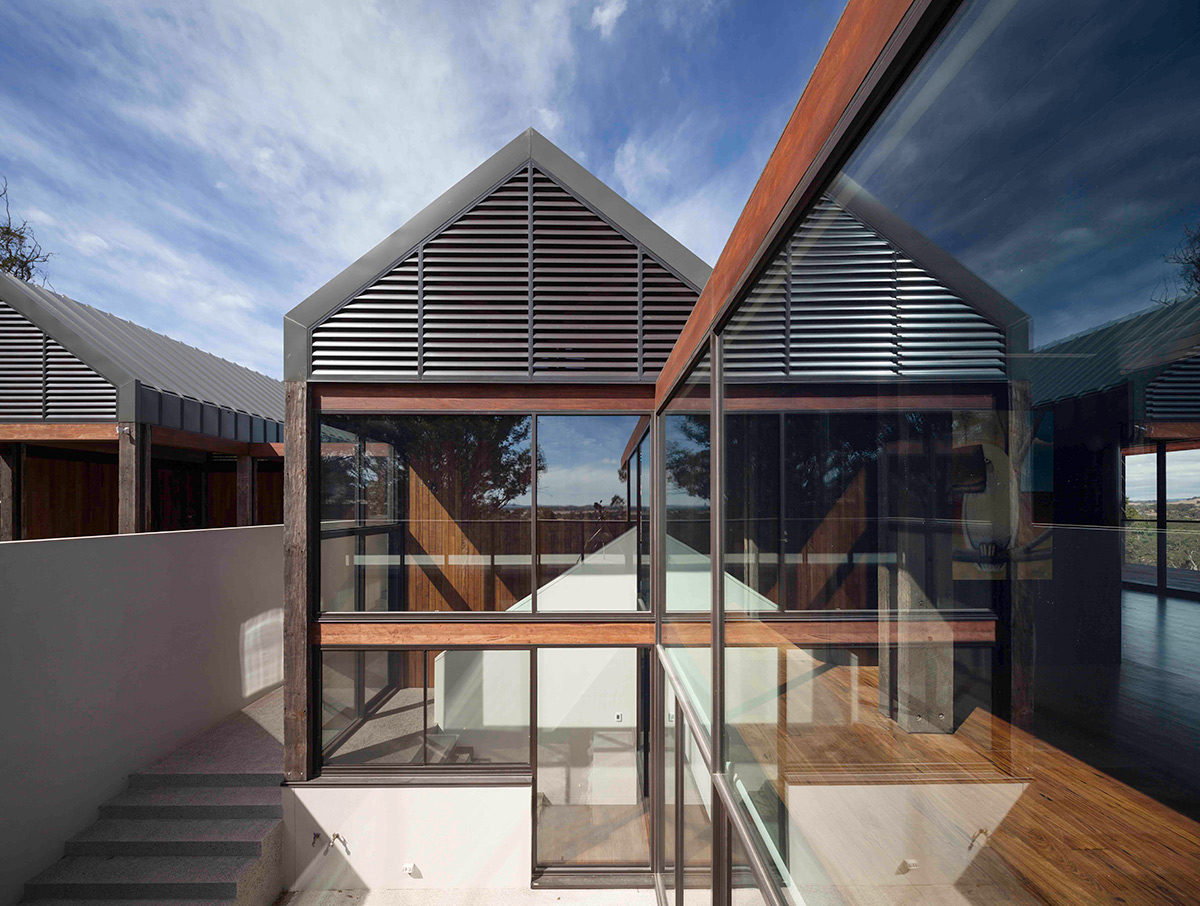 tallarook-house-external-camson